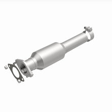 Cargar imagen en el visor de la galería, Magnaflow 09-11 Buick Lucerne Rear Underbody 3.9L Direct Fit Catalytic Converter