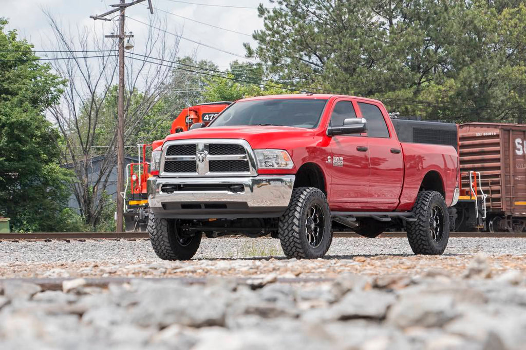 dodge_radius_arm_drop_outdoor_front_driver_2_1.jpg