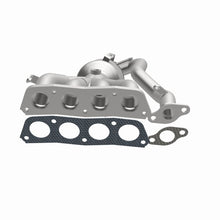 Cargar imagen en el visor de la galería, Magnaflow 18-19 Toyota Camry 2.5L Direct-Fit Catalytic Converter