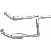 Cargar imagen en el visor de la galería, Magnaflow 09-13 Ford E-350 Super Duty V10 6.8 OEM Underbody Direct Fit Catalytic Converter