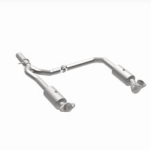 Cargar imagen en el visor de la galería, Magnaflow 09-13 Ford E-350 Super Duty V10 6.8 OEM Underbody Direct Fit Catalytic Converter