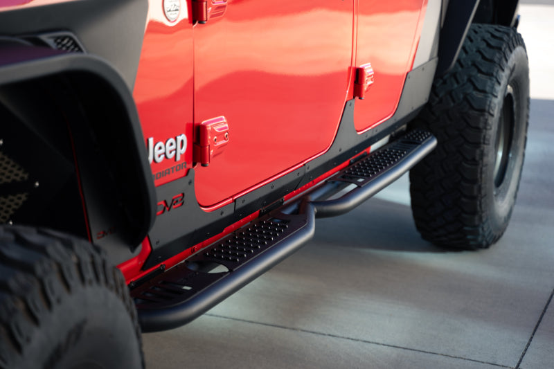 DV8 Offroad 20-23 Jeep Gladiator JT Rock Pieles