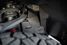 Cargar imagen en el visor de la galería, DV8 Offroad 22-23 Toyota Tundra + Sequoia Inner Fender Liners