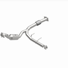 Cargar imagen en el visor de la galería, Magnaflow 18-21 Ford Expedition Right Underbody 3.5L Direct Fit Catalytic Converter