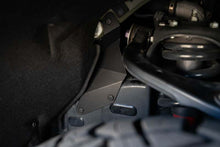 Cargar imagen en el visor de la galería, DV8 Offroad 22-23 Toyota Tundra + Sequoia Inner Fender Liners