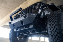 Cargar imagen en el visor de la galería, DV8 Offroad 18-23 Jeep Wrangler JL/JT Parachoques delantero Barra estabilizadora Desconexión Placa de deslizamiento del motor
