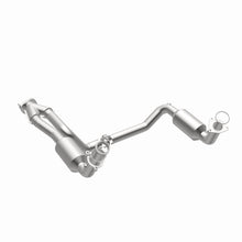 Cargar imagen en el visor de la galería, Magnaflow 04-06 Chevrolet Silverado 1500 5.3L Direct Fit Catalytic Converter