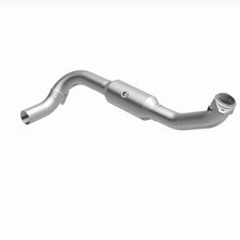 Cargar imagen en el visor de la galería, Magnaflow 05-06 Lincoln Navigator 5.4L Direct Fit Catalytic Converter - Passenger Side