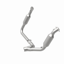 Cargar imagen en el visor de la galería, Magnaflow 2006 Dodge Ram 1500 5.7L Direct Fit Catalytic Converter