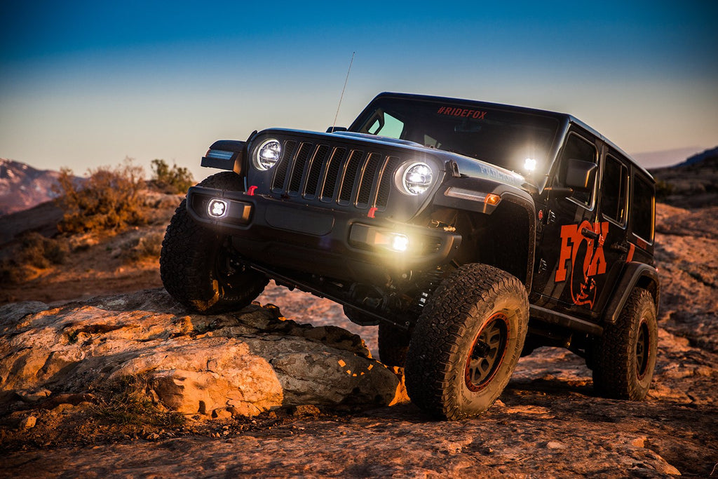 fox-stock-photo-jeep-jl-b.tif
