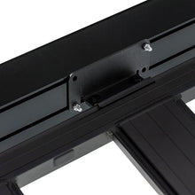 Cargar imagen en el visor de la galería, Toldo de aluminio ARB, marco negro, 8.2 pies x 8.2 pies, instalado con tira de luz LED