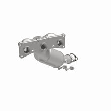Cargar imagen en el visor de la galería, MagnaFlow California Converter Direct Fit 07-13 BMW 328i L6 3.0LGAS 3.75in Inlet 4in Outlet 2in Dia
