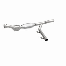 Cargar imagen en el visor de la galería, MagnaFlow Conv DF F150/F250 97-98 4.6L PS 4wd