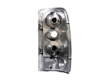 Cargar imagen en el visor de la galería, ANZO 2000-2006 Chevrolet Suburban Taillights Chrome