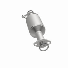 Cargar imagen en el visor de la galería, MagnaFlow Conv DF 81-83 Toyota Pick Up 2.4L