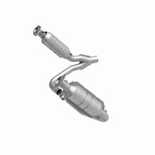 Cargar imagen en el visor de la galería, MagnaFlow 06 Mitsubishi Raider Catalytic Converter DF (California)