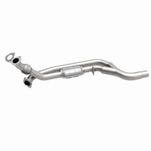 Cargar imagen en el visor de la galería, MagnaFlow Conv DF 96-97 Camaro 5.7L P/S
