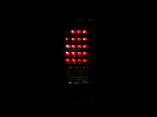Cargar imagen en el visor de la galería, ANZO 1999-2007 Chevrolet Silverado 1500 Luces traseras LED negras