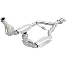 Cargar imagen en el visor de la galería, MagnaFlow Conv DF 96-98 Ford Mustang 3.8L