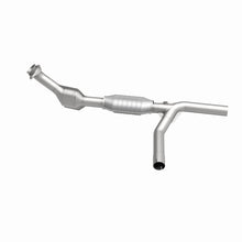 Cargar imagen en el visor de la galería, MagnaFlow Conv DF 97-99 Ford Vans 4.6L