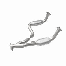 Cargar imagen en el visor de la galería, MagnaFlow Conv DF 03-06 Chevy SSR 5.3/6.0 OEM