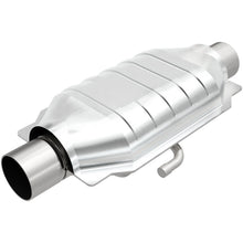 Cargar imagen en el visor de la galería, MagnaFlow Conv Universal 2.25in Inlet 2.25in Outlet 16in Length 6.375in Width
