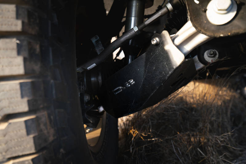 DV8 Offroad 21-22 Ford Bronco Placa protectora de brazo de control inferior delantero