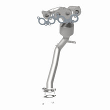 Cargar imagen en el visor de la galería, MagnaFlow Conv DF 05-11 Volvo XC90 4.4L Front