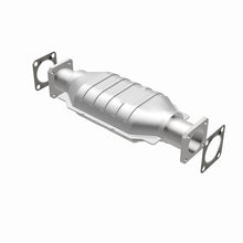Cargar imagen en el visor de la galería, MagnaFlow Conv DF Chevrolet-Isuzu 82 8