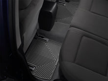 Cargar imagen en el visor de la galería, WeatherTech 99 BMW M3 Convertible Rear Rubber Mats - Black