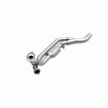 Cargar imagen en el visor de la galería, MagnaFlow Conv DF 96-97 Camaro 5.7L P/S