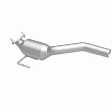 Cargar imagen en el visor de la galería, MagnaFlow Conv DF 04-07 VW Touareg 4.2L Driver Side