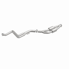 Cargar imagen en el visor de la galería, MagnaFlow Conv DF 94-97 MercedeS C280 2.8L