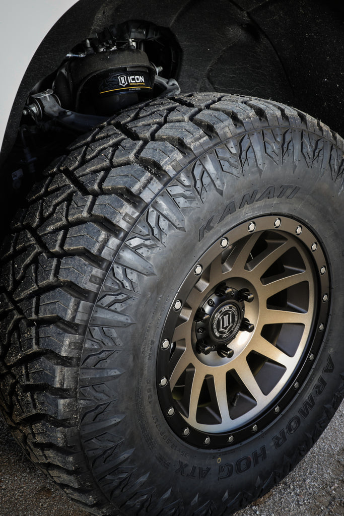 Amortiguador delantero con resorte ICON 19-23 GM 1500 2.5 EXP