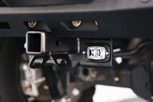 Cargar imagen en el visor de la galería, DV8 Offroad 07-21 Jeep Wrangler (JK/JL) Enganche atornillable con luces