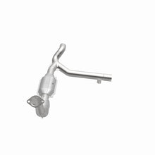 Cargar imagen en el visor de la galería, MagnaFlow Conv DF 99-00 Ford Exped 4.6L