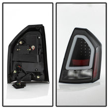 Cargar imagen en el visor de la galería, Spyder Chrysler 300 05-07 V2 Light Bar LED Tail Lights - Black ALT-YD-CHR305V2-LED-BK