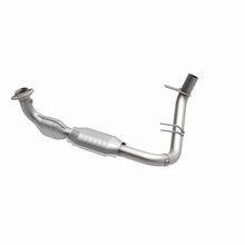 Cargar imagen en el visor de la galería, MagnaFlow Conv DF 97-98 Ford Trucks 5.4L