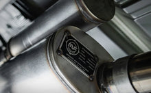 Cargar imagen en el visor de la galería, MagnaFlow 07-18 Jeep Wrangler JK Overland Series Axle-Back Exhaust System