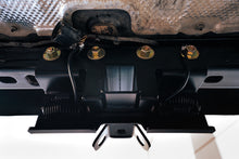 Cargar imagen en el visor de la galería, DV8 Offroad 07-21 Jeep Wrangler (JK/JL) Enganche atornillable con luces