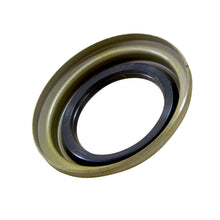 Cargar imagen en el visor de la galería, Yukon Gear Replacement Lower King-Pin Seal for 80-93 GM Dana 60