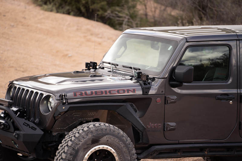 DV8 Offroad 18-22 Jeep Gladiator JT Soporte de barra de luz de capó