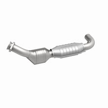 Cargar imagen en el visor de la galería, MagnaFlow Conv DF 97-98 Ford Trucks 4.2L
