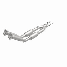 Cargar imagen en el visor de la galería, MagnaFlow Conv DF 99-01 Volvo S80 2.8L