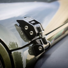 Cargar imagen en el visor de la galería, Rugged Ridge 07-18 Jeep Wrangler JK Black Hood Catches