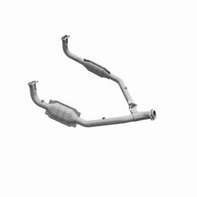 Cargar imagen en el visor de la galería, MagnaFlow Conv DF 97 Land Rover Defender 90 4.0L Y-Pipe Assy / 96-99 Discovery 4.0L Y-Pipe Assy