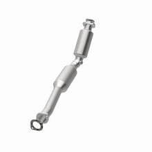 Cargar imagen en el visor de la galería, MagnaFlow 04-11 Lincoln Town Car V8 4.6L GAS California Catalytic Converter Direct Fit