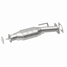 Cargar imagen en el visor de la galería, MagnaFlow Conv DF 09-11 GMC Acadia 3.6L