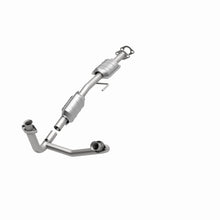 Cargar imagen en el visor de la galería, MagnaFlow Conv DF 86-97 Ford Aerostar 3.0L