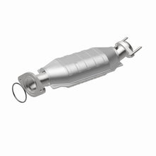 Cargar imagen en el visor de la galería, MagnaFlow Conv DF 05-07 Ford Freestyle 3.0L